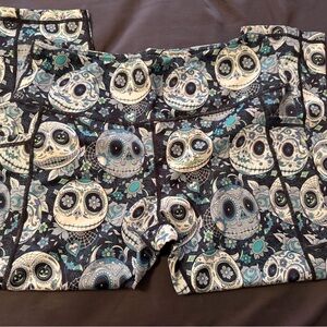 Constantly Varied Gear Pumpkin Skulls Capri
